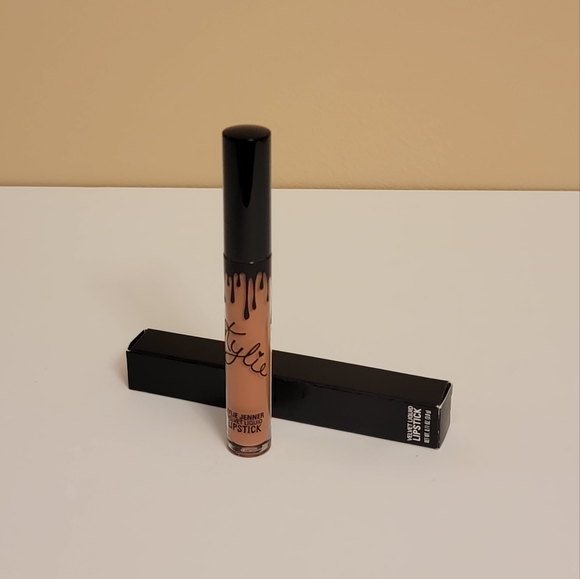 Kylie Jenner "Commando" Velvet Liquid Lipstick